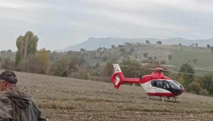 Tarlada kolunu mısır hasat makinesine kaptırdı! Ambulans helikopterle sevk edildi