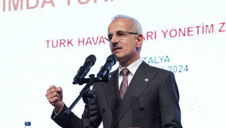 Bakan Uraloğlu: 2023’te Türkiye semalarından 15 saniyede bir uçak geçti