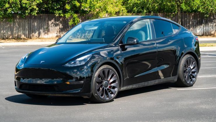 Tesla’dan büyük indirim! Yüzde 6 oranında fiyatları düşürdü