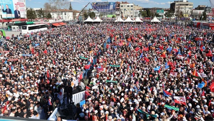 Cumhurbaşkanı Erdoğan’ın mitinginde "İsrail ile ticaret yapılmasın" pankartı kaldırıldı