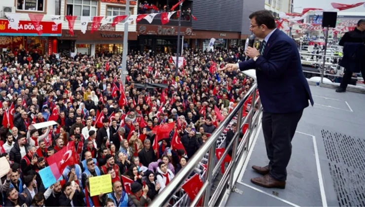 İmamoğlu konuşurken AK Parti’nin seçim aracı müzik çalarak peş peşe geçti: Saygı göstermeyi öğrenecekler, Allah akıl versin