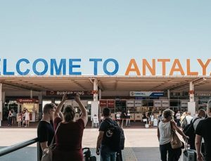 Antalya’da turist rekoru