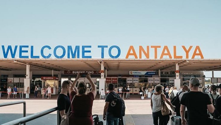 Antalya’da turist rekoru