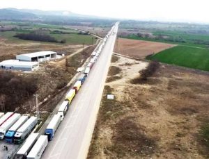 Bulgaristan Schengen nedeniyle kontrolleri sıkılaştırdı: 10 kilometrelik TIR kuyruğu oluştu