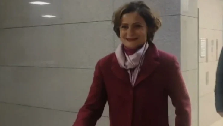 Canan Kaftancıoğlu adliyeye böyle geldi: Beni özlemişsiniz herhalde