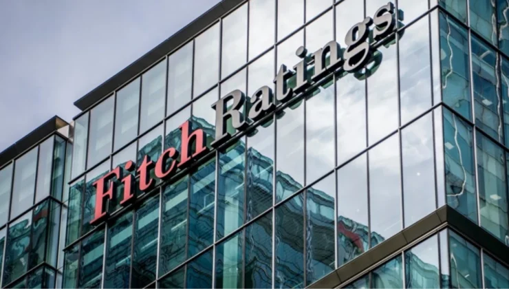 Fitch, Türkiye’nin kredi notunu yükseltti