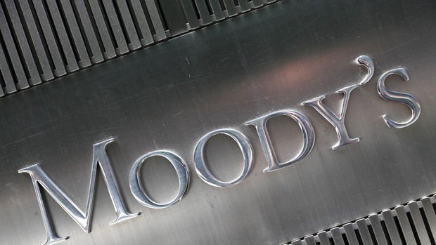 Moody’s Türkiye’nin kredi notunu 2 kademe yükseltti