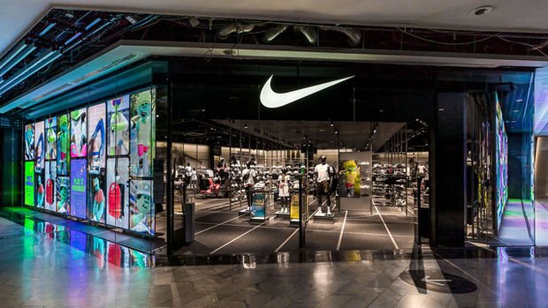 Nike Türkiye’de online satışları askıya aldı