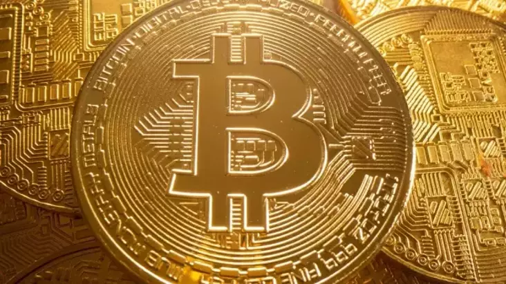 Bitcoin ve hisse senetleri rekor kırdı