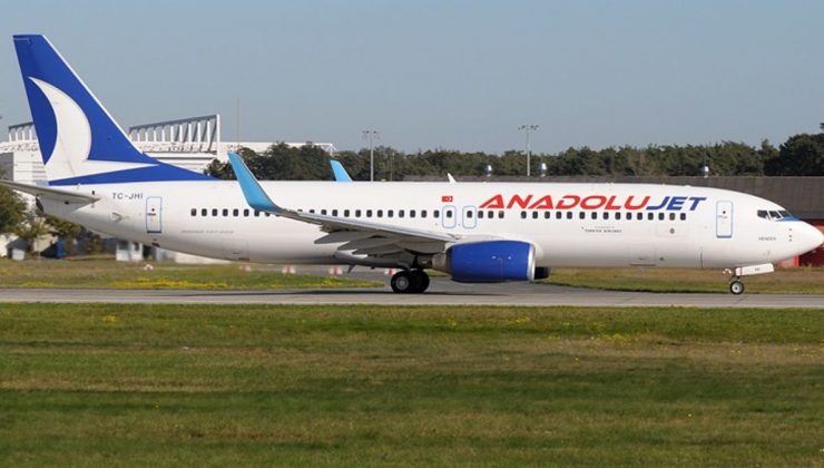 Anadolujet uçağı, yakıtı kritik seviyenin altına düşünce Elazığ’a acil iniş yaptı