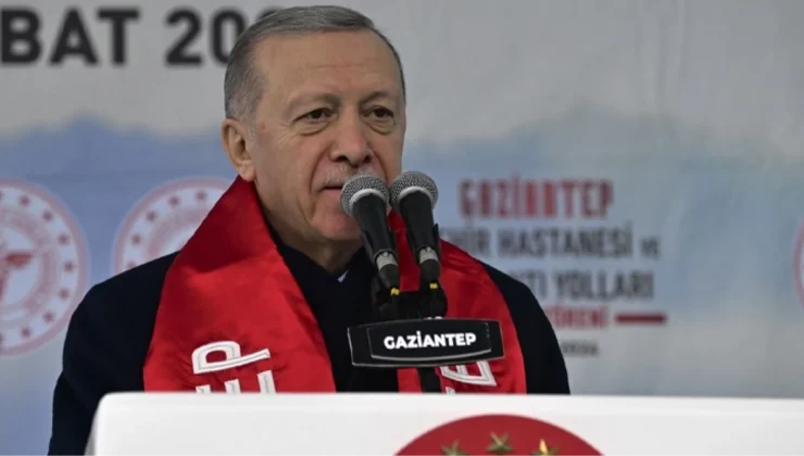 Cumhurbaşkanı Erdoğan: Deprem şehirlerimizi ayağa kaldırana kadar durup dinlenmeyeceğiz