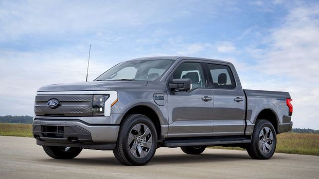 Ford, elektrikli kamyoneti F-150 Lightning’nin üretimini durduruyor