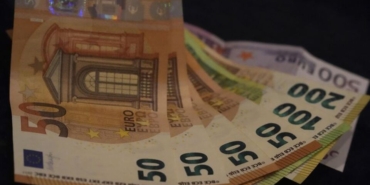 Euro Bölgesi'nde enflasyon hedefine doğru ilerledi.