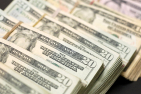 Hazine, dolar türünden borçlanma yapacak.