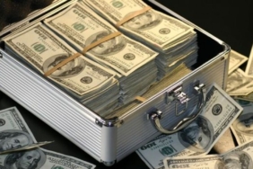 Türkiye'deki şirketler 900 milyon dolarlık yatırım aldı.