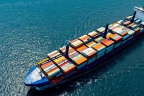 Almanya'da dış ticaret fazlası, son 11 ayın en düşük seviyesine geriledi.