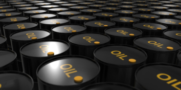 Amerika Birleşik Devletleri, bu yıl ve önümüzdeki yıl için petrol fiyatı tahminini artırdı.