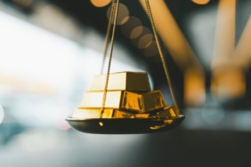 Çin'in vergi politikasıyla dalgalanıyor altın fiyatları