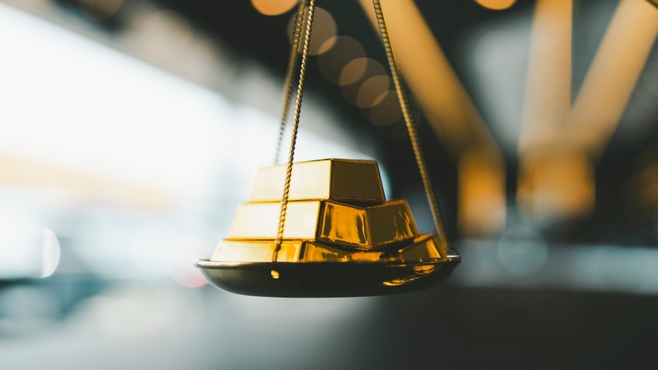 Çin'in vergi politikasıyla dalgalanıyor altın fiyatları