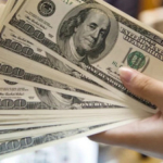 Dolar 3 ay sonra ilk defa bu düzeyi gördü!