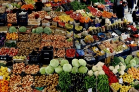 Ekim ayında aylık enflasyon %2,55 olarak gerçekleşirken, yıllık enflasyon ise ,87 seviyesine yükseldi.