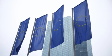 Euro Bölgesi'nde bileşik PMI 2,5 yılın en yüksek seviyesinde.