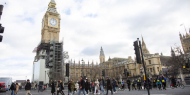 İngiltere ekonomisindeki büyüme tahminleri karşılanamadı.