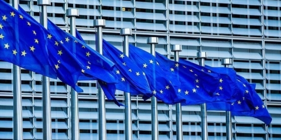 Ruslara çok girişli Schengen vizesi AB tarafından kaldırılıyor.