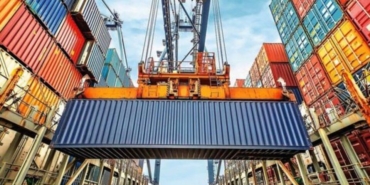 Trump, market fiyatlarını indirmek için ithalat vergilerini düşürüyor.